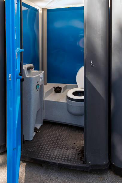Portable Toilet Options We Offer in Brownwood, TX